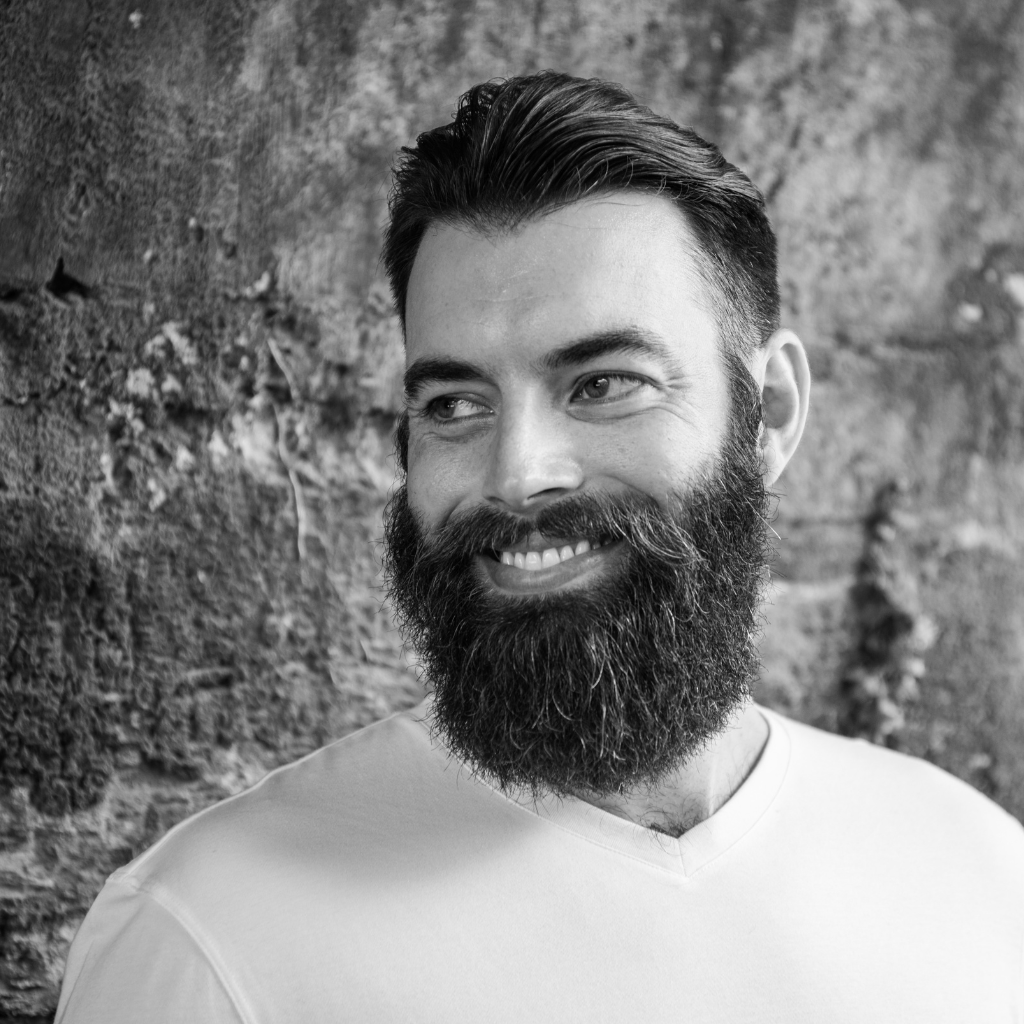 The best men's skincare and beard care products for men. Mens face moisturizer beard oil beard balm beard wash under eye cream face wash anti aging stops beard itch 